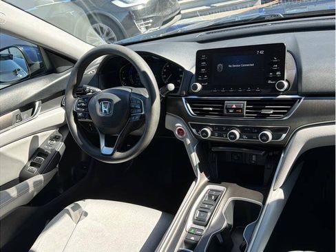 Used 2019 Honda Accord Hybrid image 5