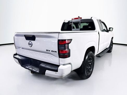 Used 2022 Nissan Frontier SV image 5