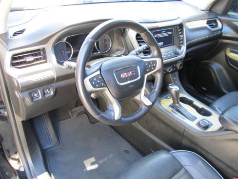 Used 2017 GMC Acadia Denali w/ Technology Package FWD image 30