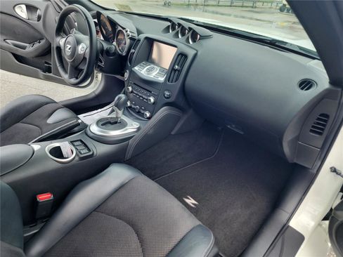 Used 2014 Nissan 370Z Touring w/ Sport Package RWD image 21