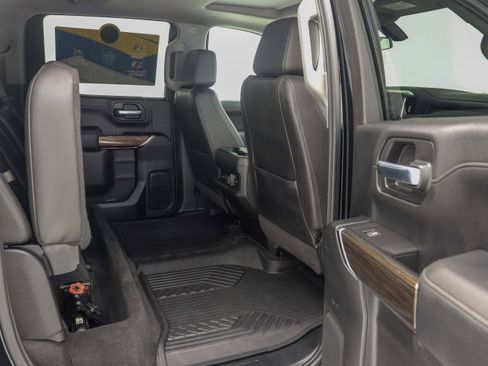 Used 2020 Chevrolet Silverado 1500 LT Trail Boss image 12