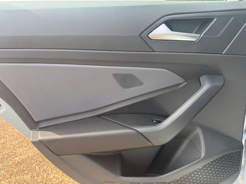 New 2026 Volkswagen Jetta SE FWD image 19