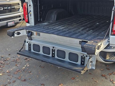 Used 2020 GMC Sierra 1500 Denali w/ Denali Ultimate Package image 35