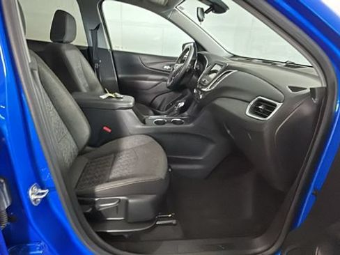 Used 2024 Chevrolet Equinox LT FWD image 30