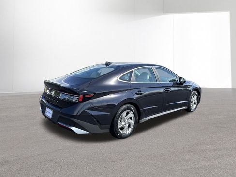 New 2026 Hyundai Sonata SE FWD image 8