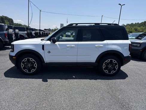 Used 2025 Ford Bronco Sport Outer Banks w/ Outer Banks Tech Package+ AWD/4WD image 4