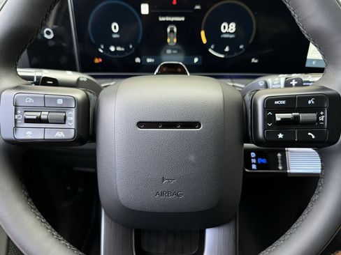 Used 2025 Hyundai Santa Fe Calligraphy image 8