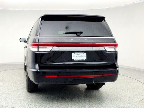Used 2023 Lincoln Navigator Reserve image 6
