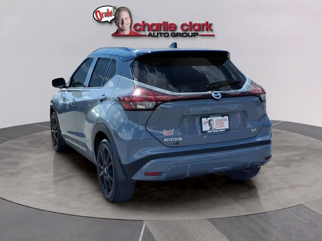 Used 2021 Nissan Kicks SR FWD image 3