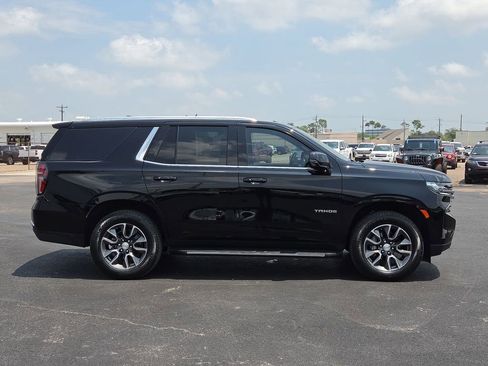 Used 2024 Chevrolet Tahoe LT w/ Luxury Package RWD image 18