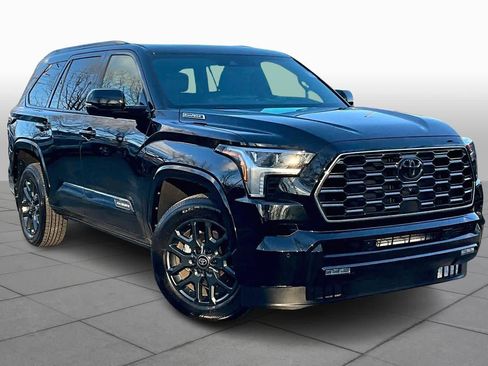 Used 2026 Toyota Sequoia Platinum image 3