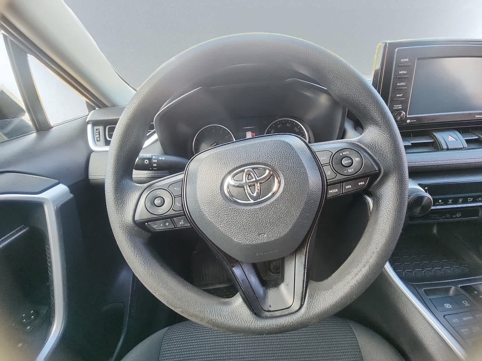 Used 2020 Toyota RAV4 LE w/ All Weather Liner Package AWD/4WD image 20