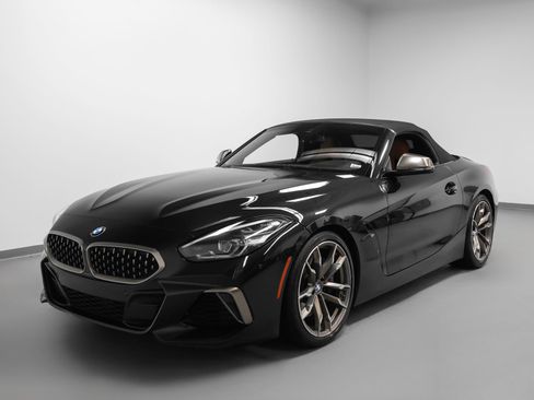 Used 2020 BMW Z4 M40i w/ Executive Package RWD image 8
