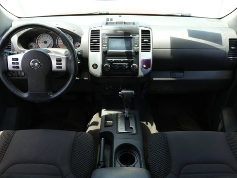 Used 2015 Nissan Xterra PRO-4X AWD/4WD image 10