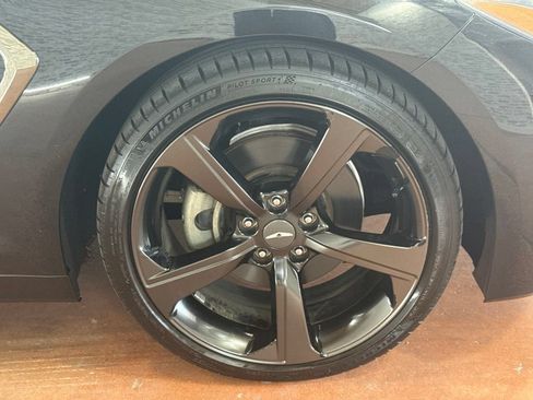 Used 2019 Genesis G70 2.0T Advanced w/ Sport Package RWD image 9