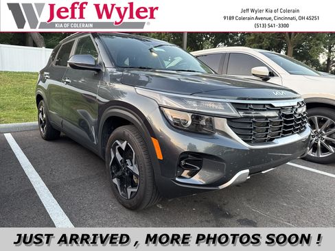 Used 2025 Kia Seltos EX AWD/4WD image 1