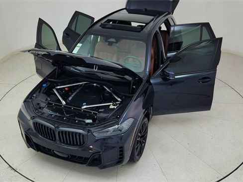 Used 2024 BMW X5 xDrive40i w/ M Sport Package image 85