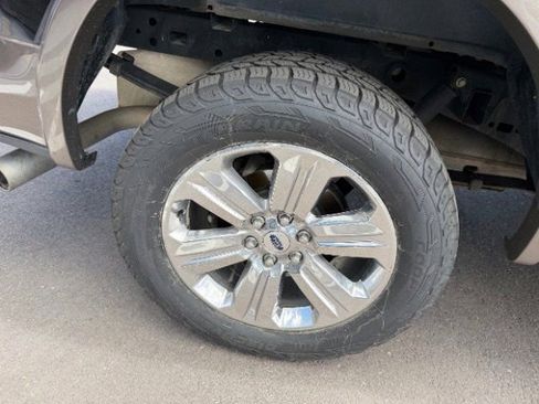 Used 2018 Ford F150 Lariat w/ Equipment Group 502A Luxury AWD/4WD image 20