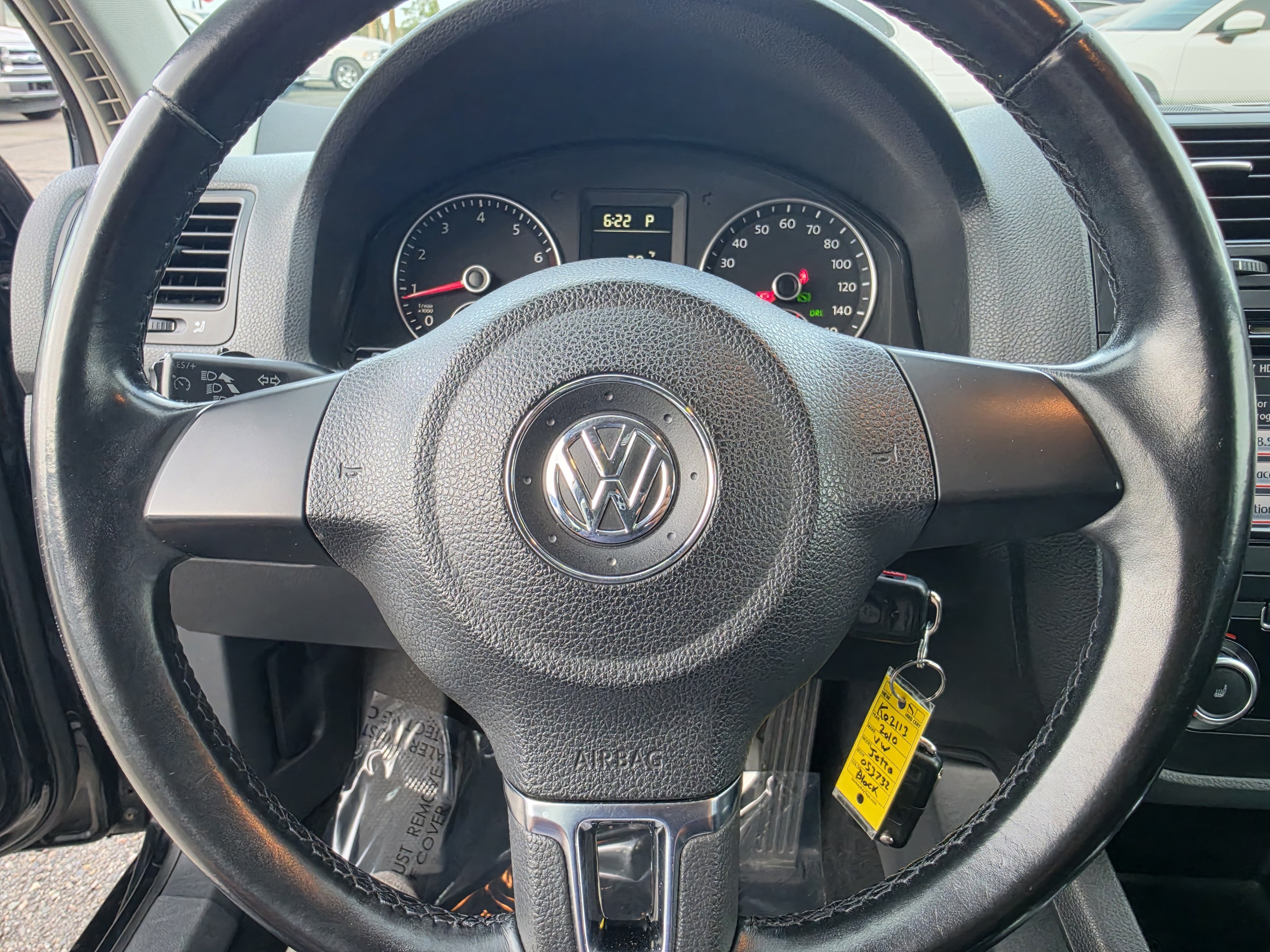 Used 2010 Volkswagen Jetta SE FWD image 15