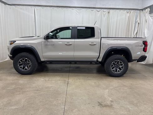 New 2026 Chevrolet Colorado ZR2 w/ Technology Package AWD/4WD image 8