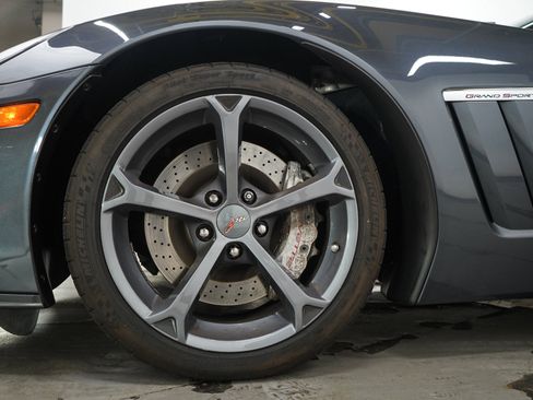 Used 2010 Chevrolet Corvette Grand Sport w/ Preferred Equipment Group RWD image 26