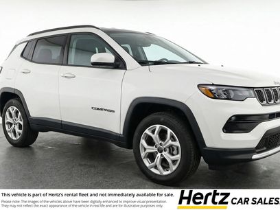 Used 2025 Jeep Compass Latitude