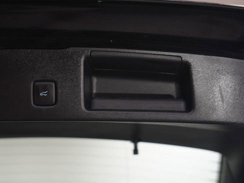 Used 2023 Ford Escape Platinum image 12