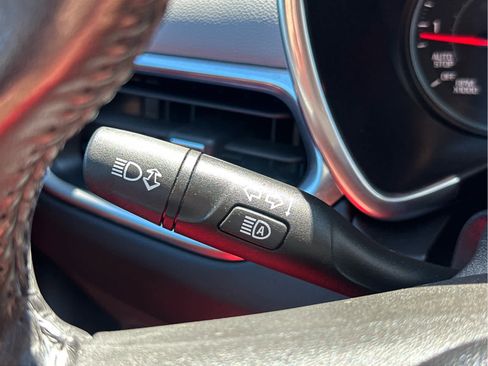 Used 2020 Chevrolet Equinox LT image 31