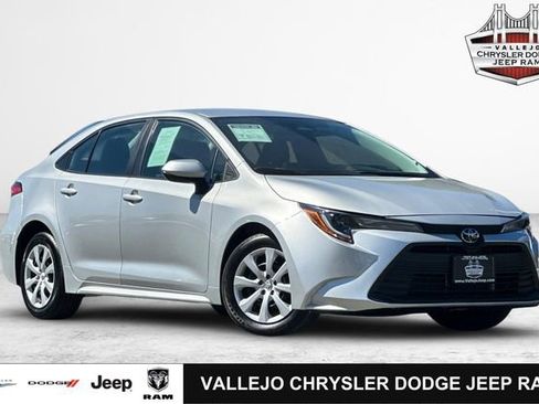 Used 2024 Toyota Corolla LE image 1