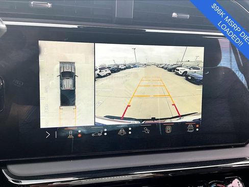 Used 2024 GMC Sierra 2500 AT4X image 30