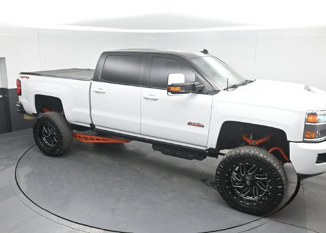 Used 2018 Chevrolet Silverado 2500 High Country w/ Duramax Plus Package AWD/4WD image 1