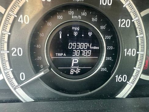 Used 2017 Honda Accord LX image 2