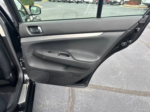 Used 2015 INFINITI Q40 w/ Navigation Package image 16