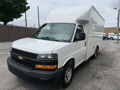 Used 2021 Chevrolet Express 3500 w/ Power Convenience Package RWD image 19