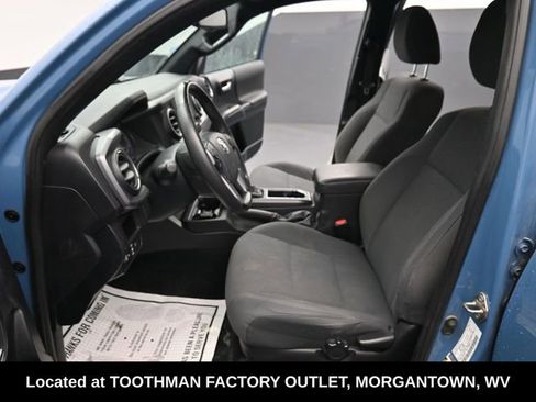 Used 2019 Toyota Tacoma TRD Sport AWD/4WD image 10