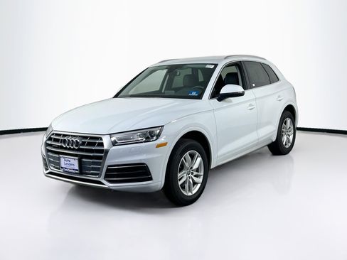 Used 2020 Audi Q5 2.0T Premium w/ Convenience Package AWD/4WD image 1