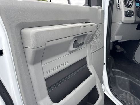 New 2026 Ford E-350 and Econoline 350 Super Duty w/ Power Equipment Group image 35
