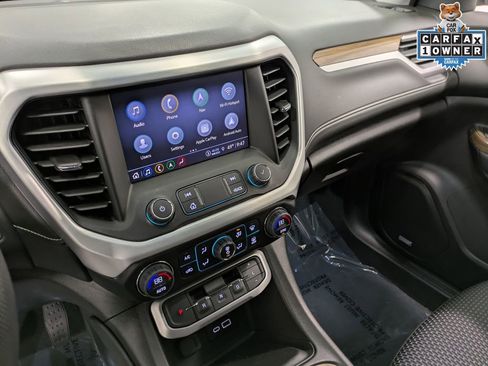 Used 2023 GMC Acadia SLE w/ Driver Convenience Package image 11