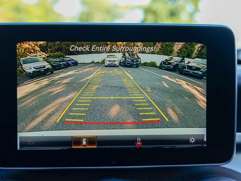 Used 2018 Mercedes-Benz C 300 4MATIC Sedan image 53