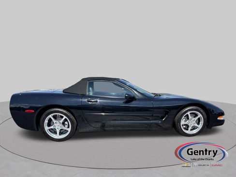 Used 2002 Chevrolet Corvette Convertible w/ Preferred Equipment Group2 RWD image 6