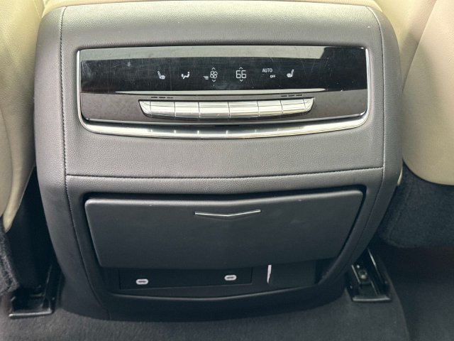 Used 2021 Cadillac Escalade Sport AWD/4WD image 17