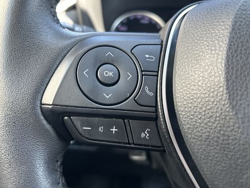 Certified 2022 Toyota RAV4 XLE Premium AWD/4WD image 15