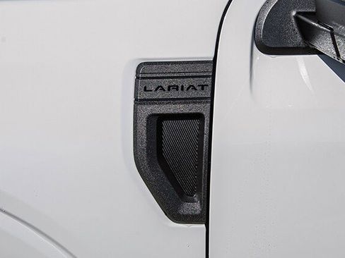 New 2026 Ford Maverick Lariat w/ Black Appearance Package image 18