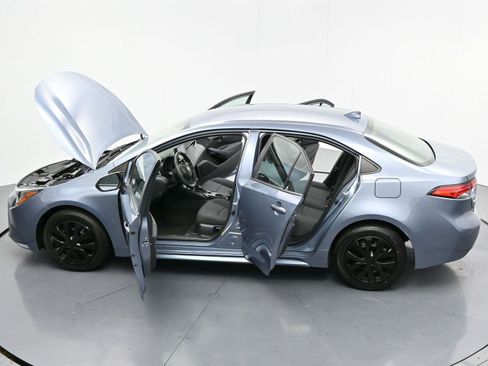 Used 2022 Toyota Corolla LE image 35