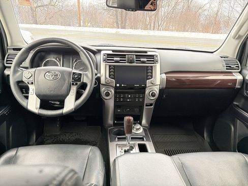 Used 2022 Toyota 4Runner Limited image 12