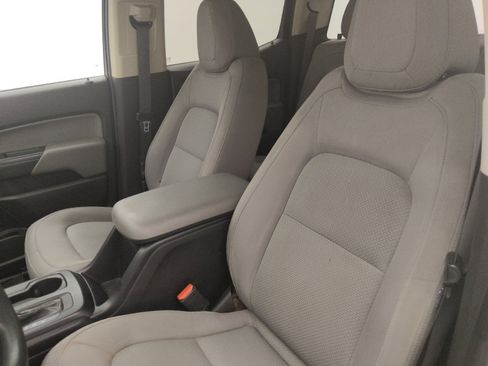 Used 2019 Chevrolet Colorado W/T w/ WT Convenience Package RWD image 17