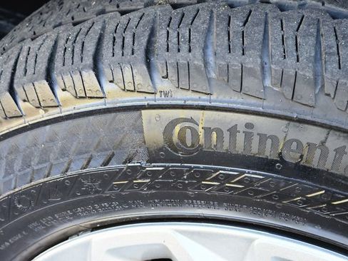 Used 2024 Ford Transit 350 XLT image 11