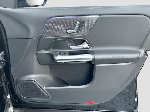 Used 2023 Mercedes-Benz GLA 250 4MATIC image 34