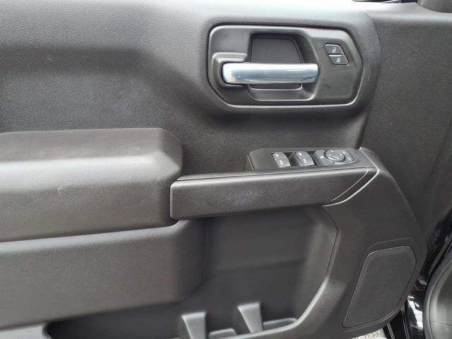 Used 2026 Chevrolet Silverado 1500 Custom w/ Turbomax Blackout Package AWD/4WD image 14