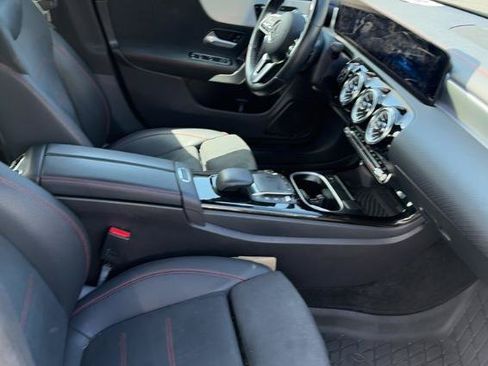 Used 2023 Mercedes-Benz CLA 250 4MATIC image 2